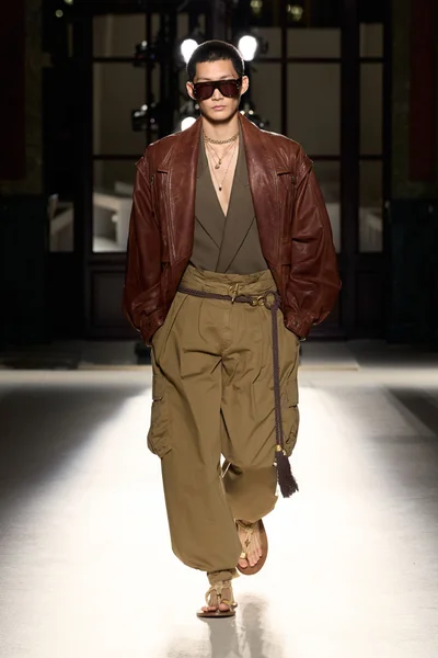 Look 2
